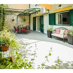 Apartment Spaladium - Center, Split
